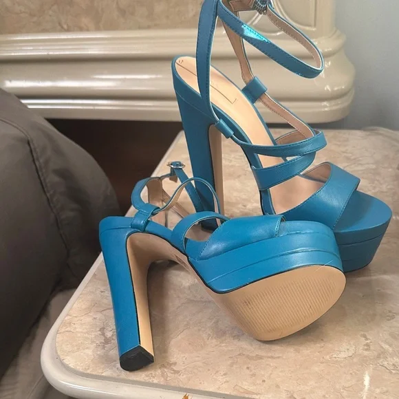 Aldo Women's Vibrant Blue Platform Sandals - Picture 5 of 5